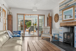 Photo 7- click for photo gallery